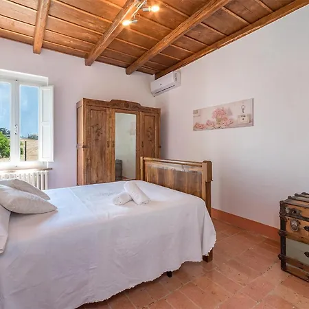 4 Bedroom Beautiful In Vakantiehuis *