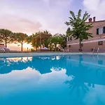 Prázdninový dům 4 Bedroom Beautiful In Senigallia