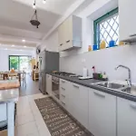 4 Bedroom Beautiful In בית נופש