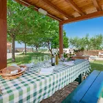 4 Bedroom Beautiful In Senigallia