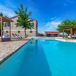 4 Bedroom Beautiful In * Senigallia