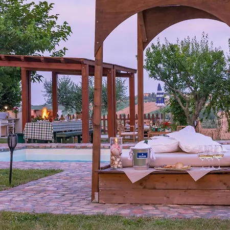 4 Bedroom Beautiful In *