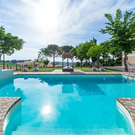 Prázdninový dům 4 Bedroom Beautiful In Senigallia
