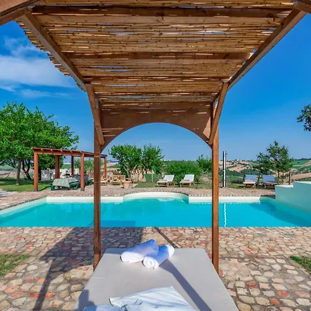 4 Bedroom Beautiful In