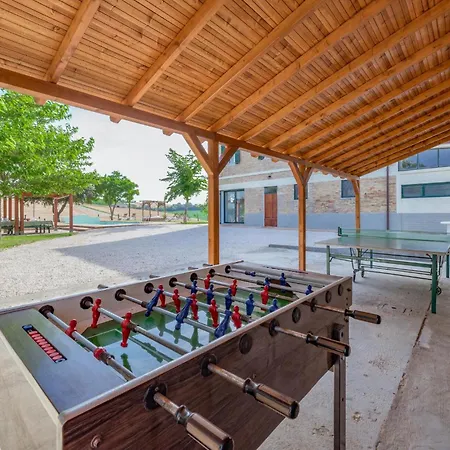 بيت للعطل 4 Bedroom Beautiful In *